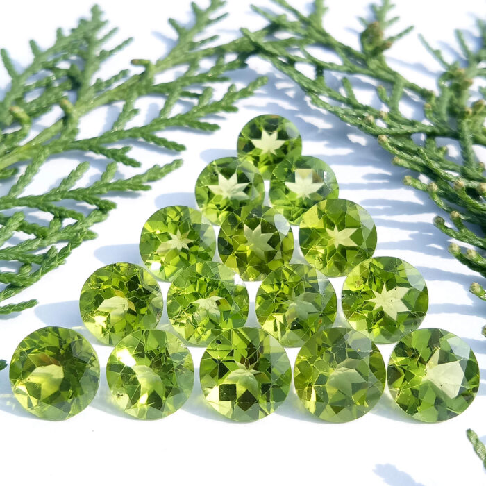 Peridot Calibrated 9 MM