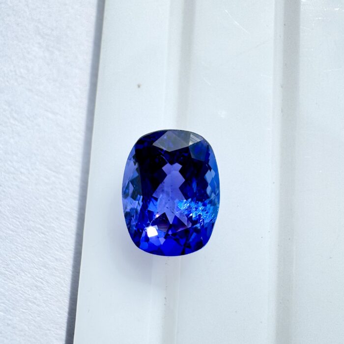 Tanzanite Cushion 3.67 Ct