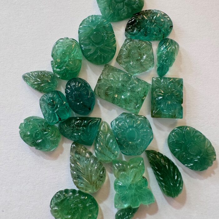 Zambian Emerald Carving 112.98 CT 20 Piece Lot