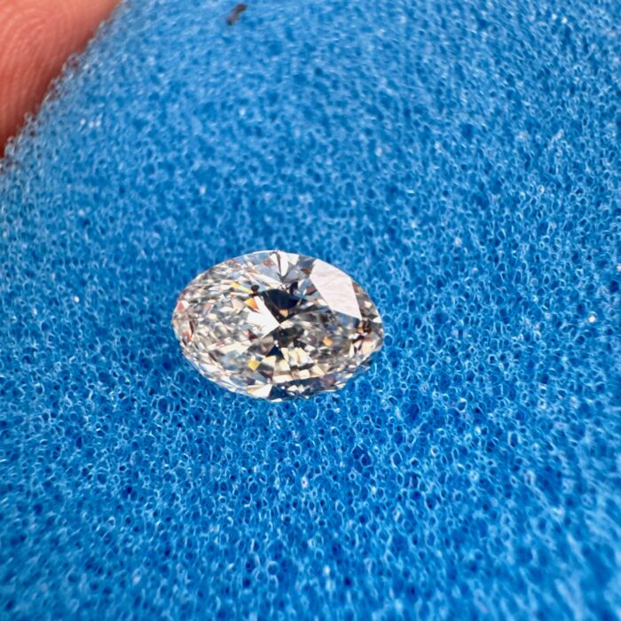 Daimond Oval 1.01 CT
