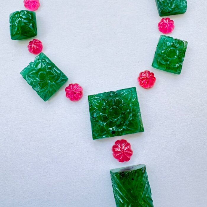 Takti Shape Emerald  Carving Lot