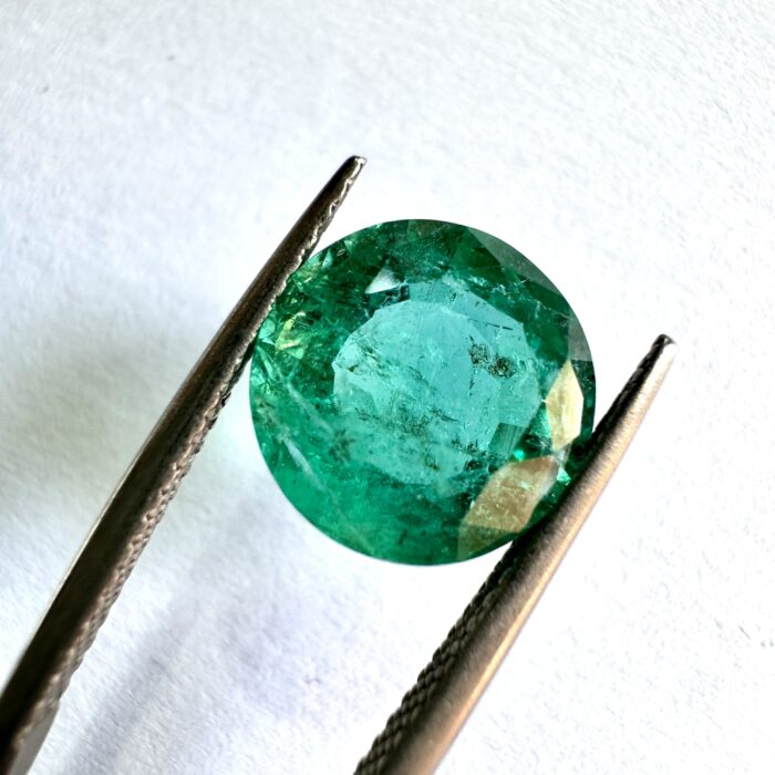 Emerald Round 3.85 CT / 10 mm Round