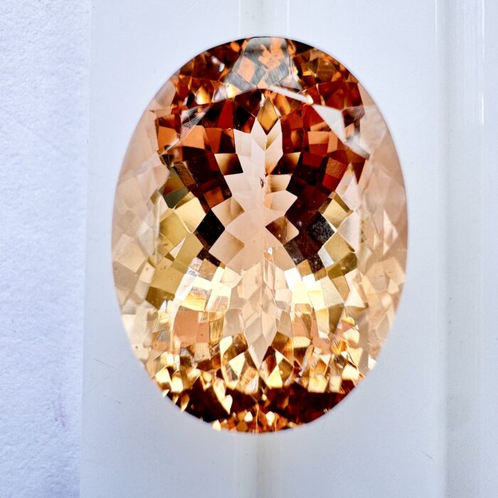 Morganite Oval 20.60 CT