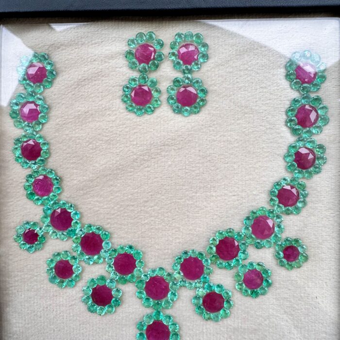 Emerald Round 2.75 mm To 3.50 mm Layout