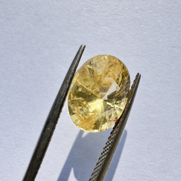 Ceylon Yellow Sapphire Oval 5 CT