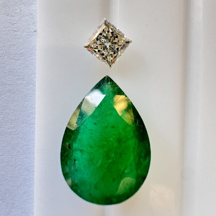 Zambian Emerald Pear 9.32 CT