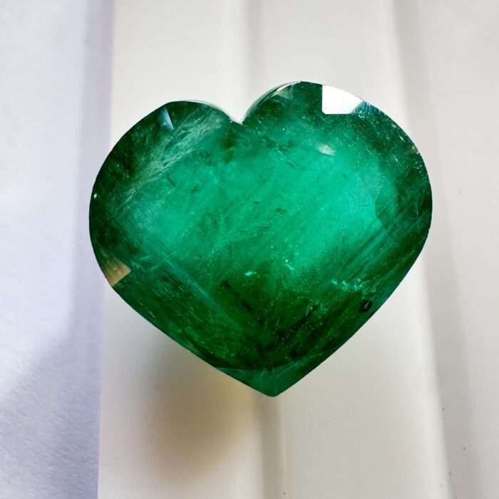 Zambian Emerald Heart 25.89 CT