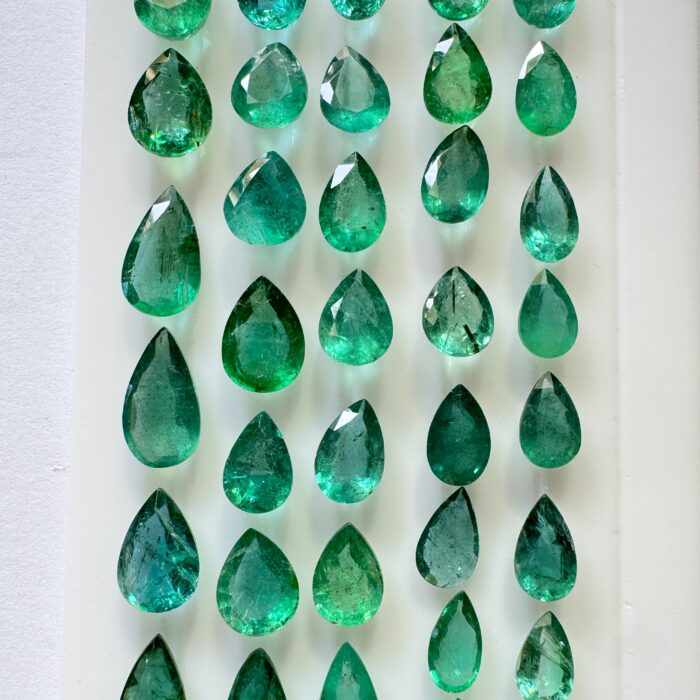 Emerald Pear Lot  96.25 CT / 45 Piece