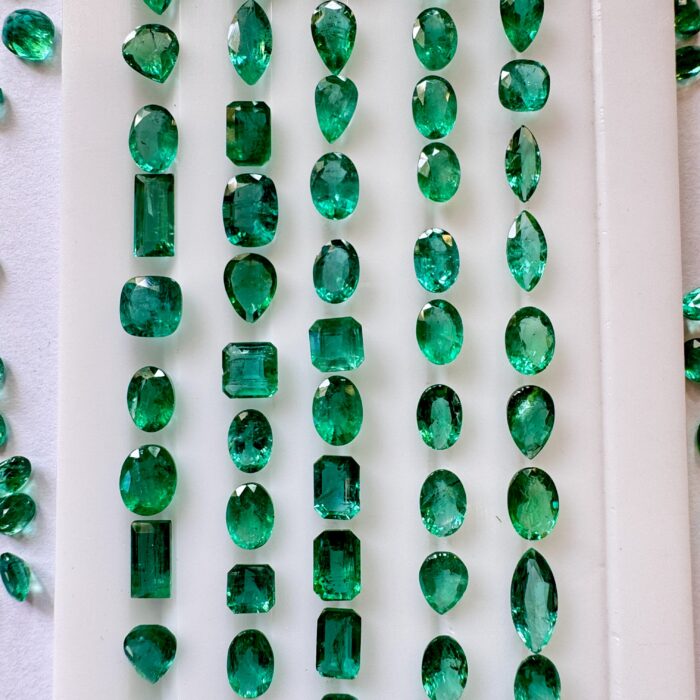 Zambian Emerald Cut 120.85 Ct / 226 Piece