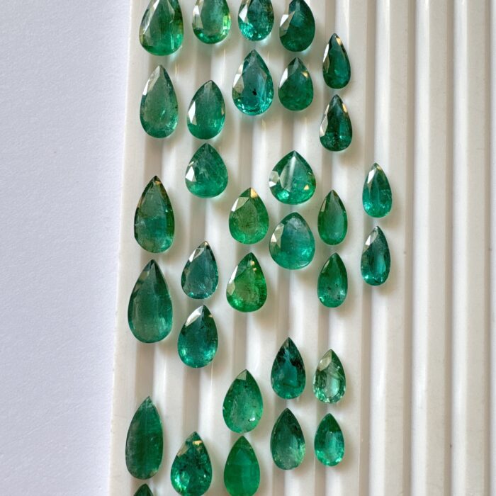 Emerald Pear Pairs Lot 96.25 CT / 45 Piece