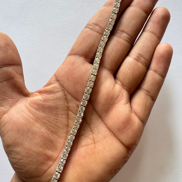 Diamond Bracelet 14k GOLD 0.31 Pointer SIZE