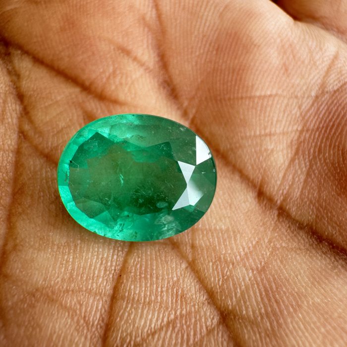 Emerald Oval 6.40 CT