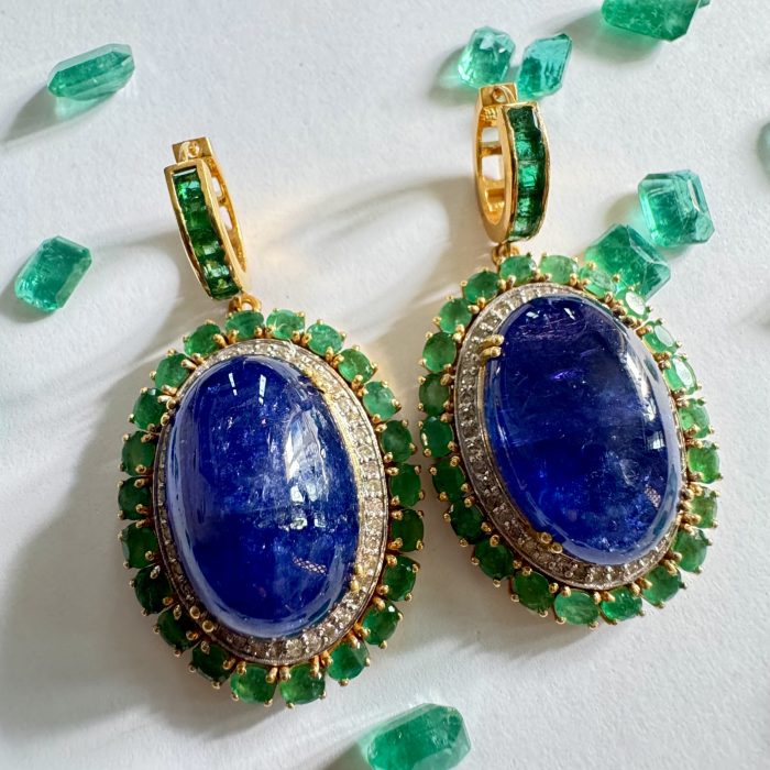 Tanzanite Cabochon Emerald Earring