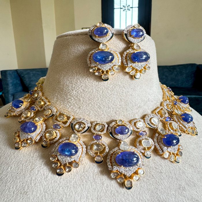 Tanzanite Cabochon & Diamond Necklace